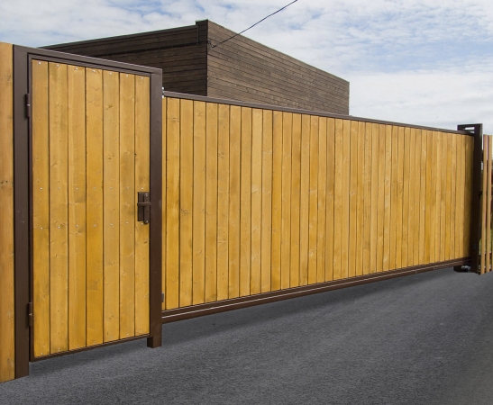 Деревянные ворота в Краснодаре