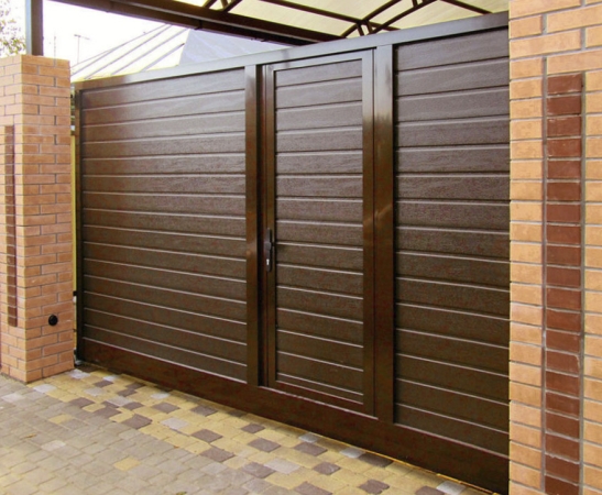 Ворота с калиткой в Краснодаре